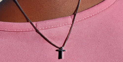 Basic Crossed Necklace