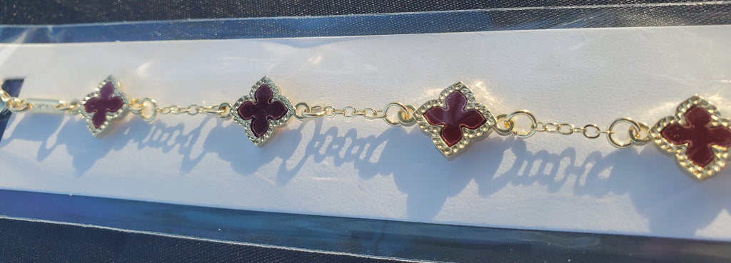 Vintage Four-Leaf Clover Bracelet